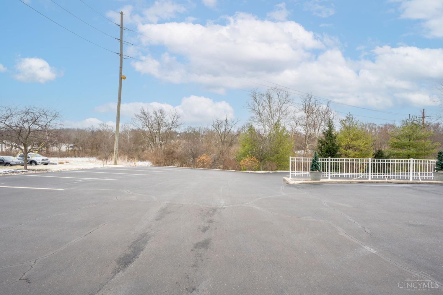 8862 Cincinnati Dayton Road