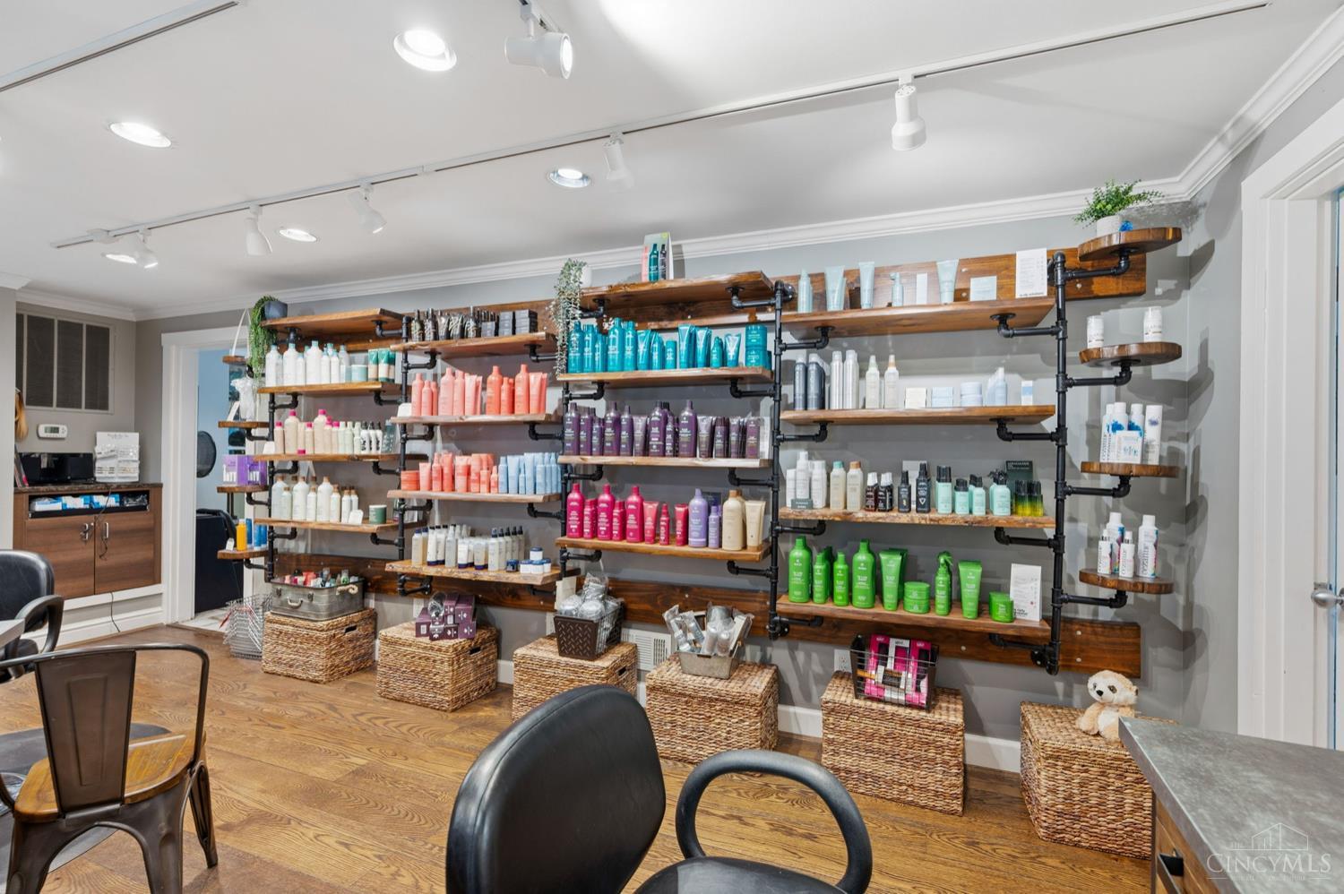 8862 Cincinnati Dayton Road