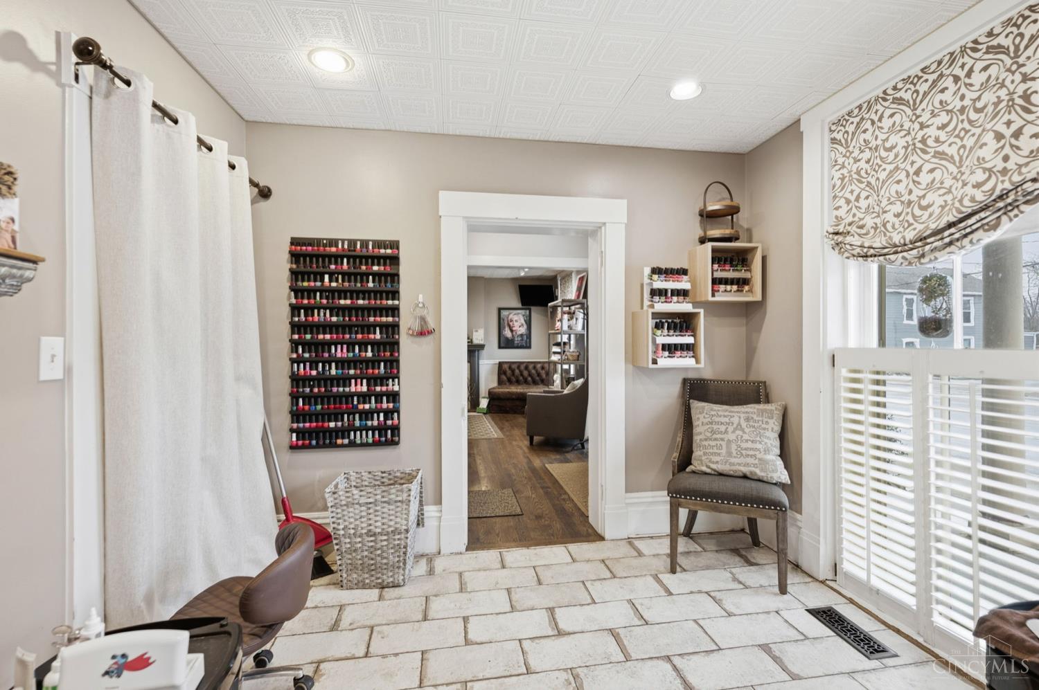 8862 Cincinnati Dayton Road