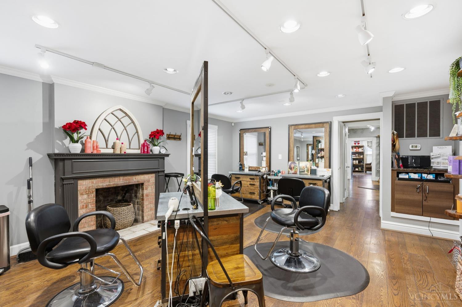 8862 Cincinnati Dayton Road