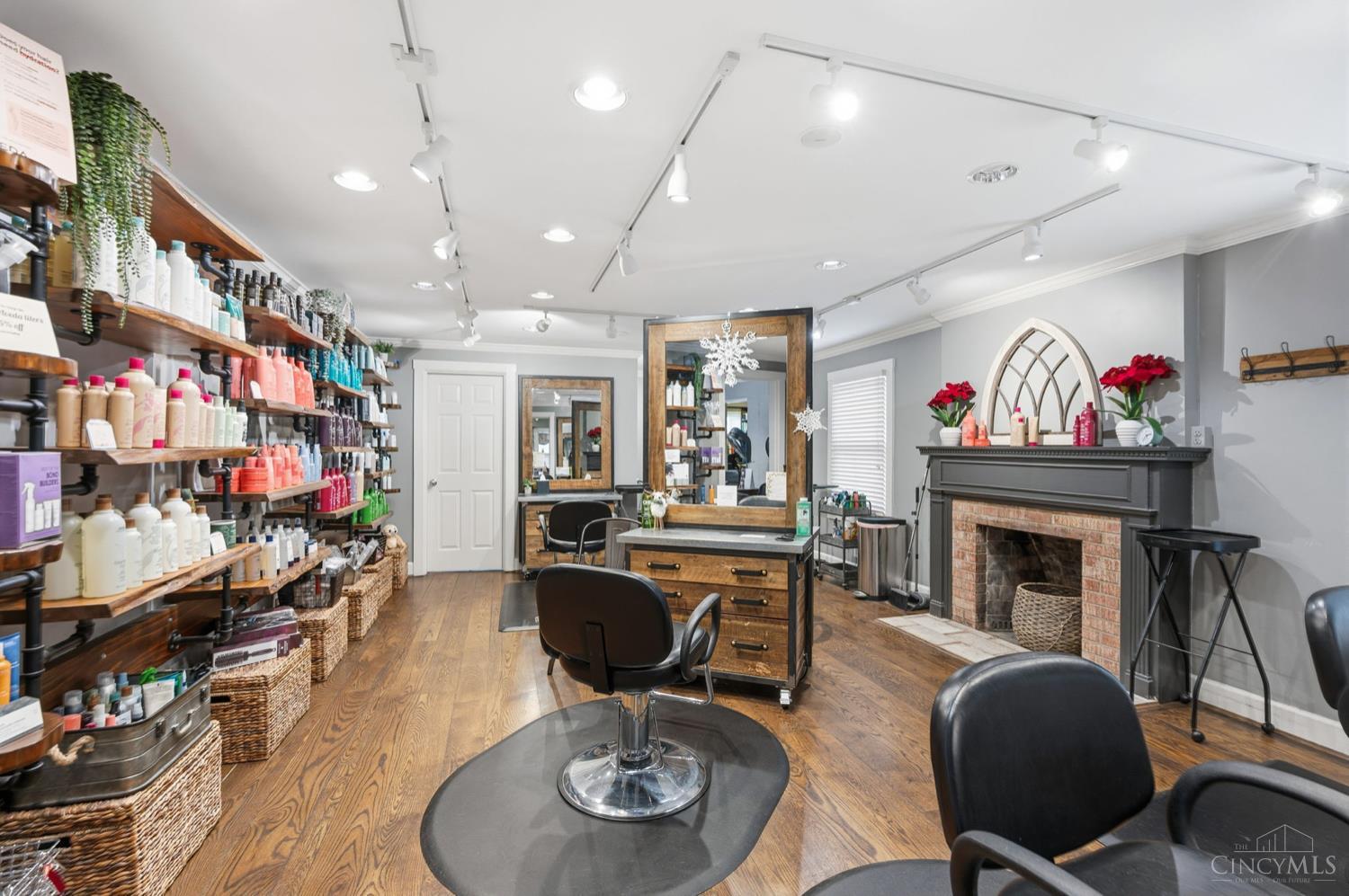 8862 Cincinnati Dayton Road