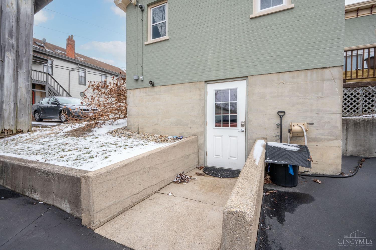 8862 Cincinnati Dayton Road