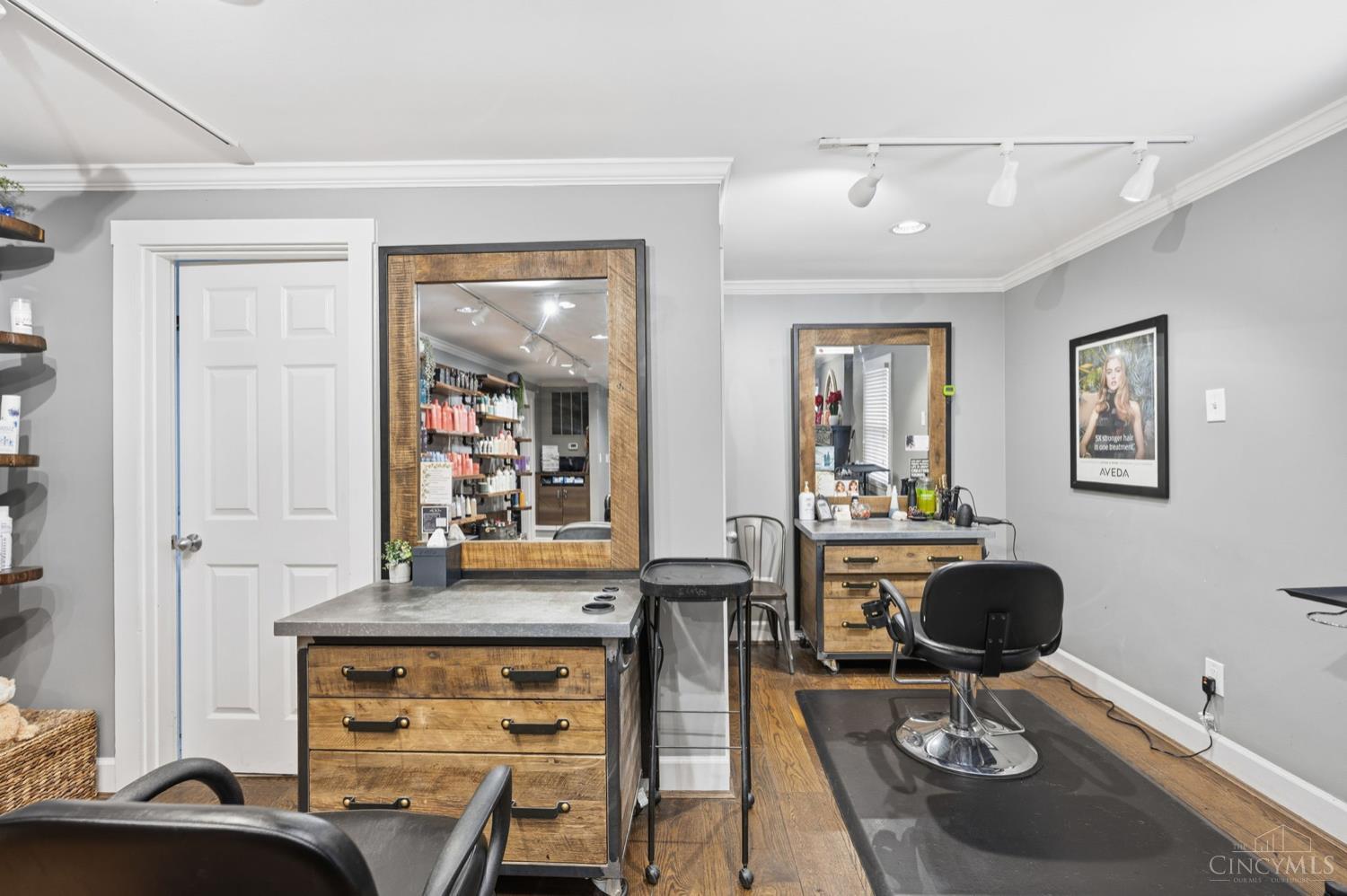 8862 Cincinnati Dayton Road