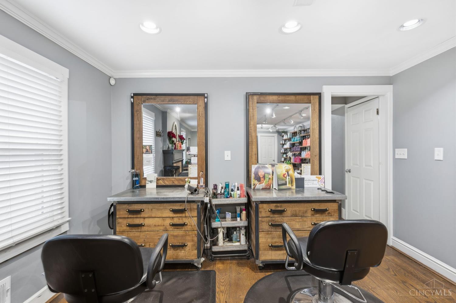 8862 Cincinnati Dayton Road