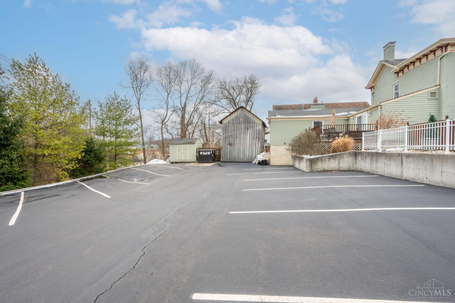 8862 Cincinnati Dayton Road