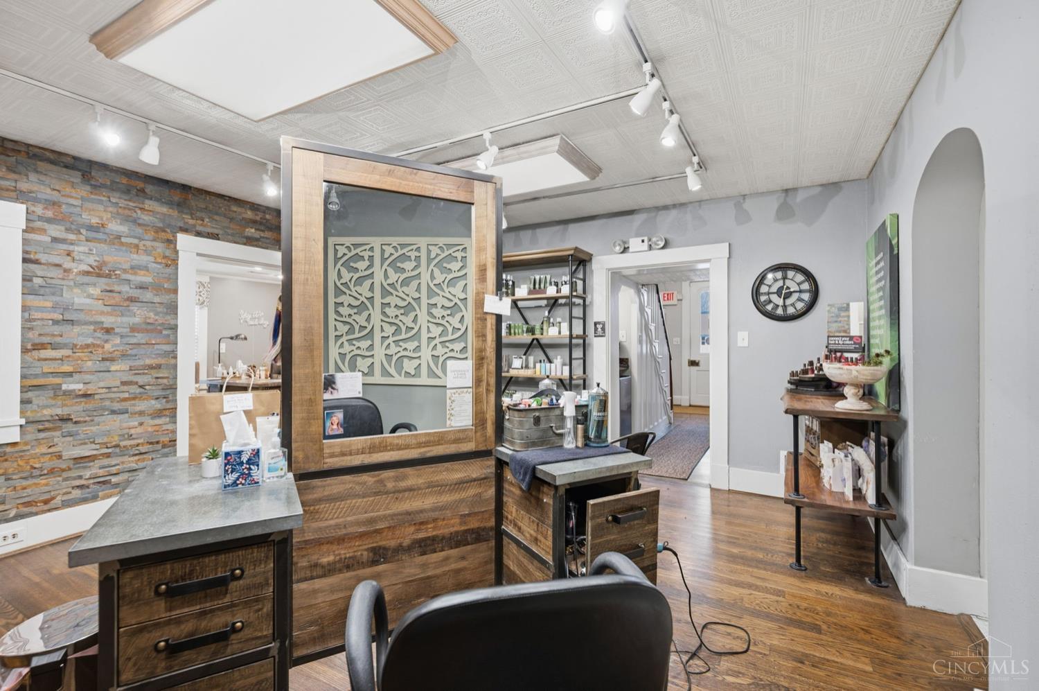 8862 Cincinnati Dayton Road