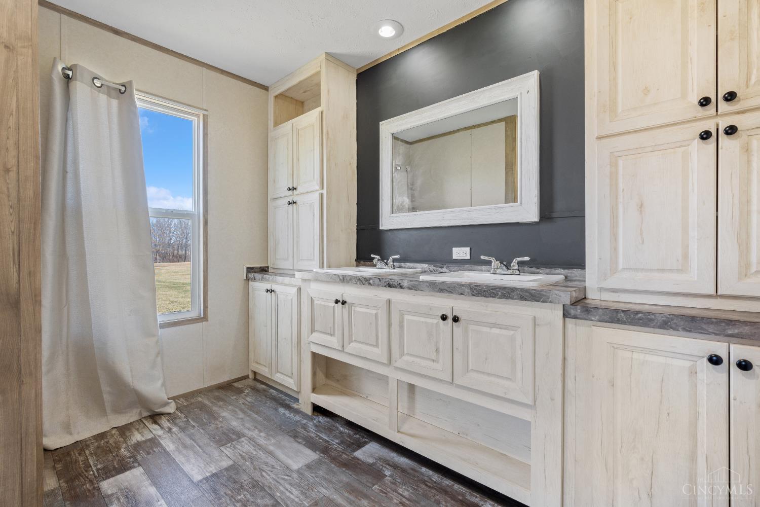 2970 Whiteoak Valley Road