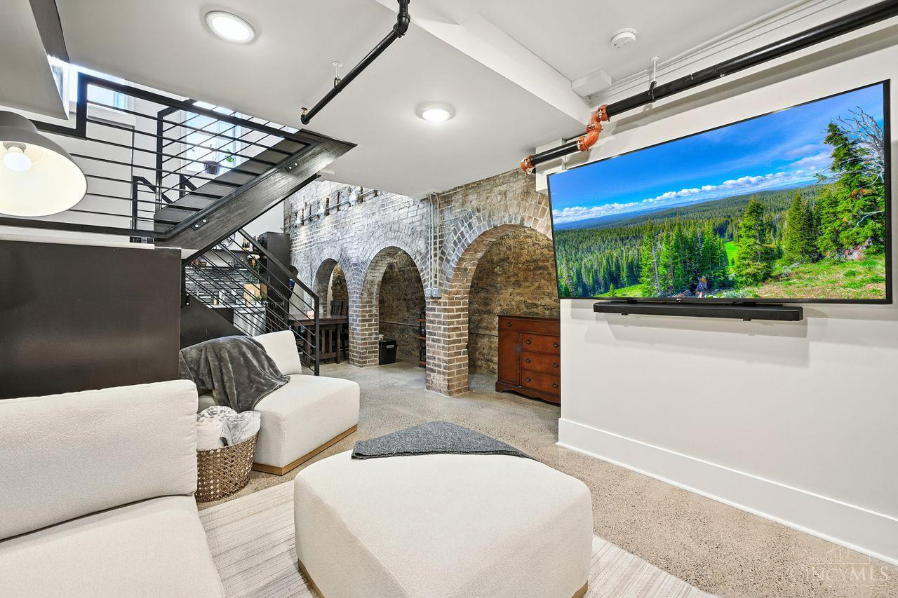 1328 Republic Street 101