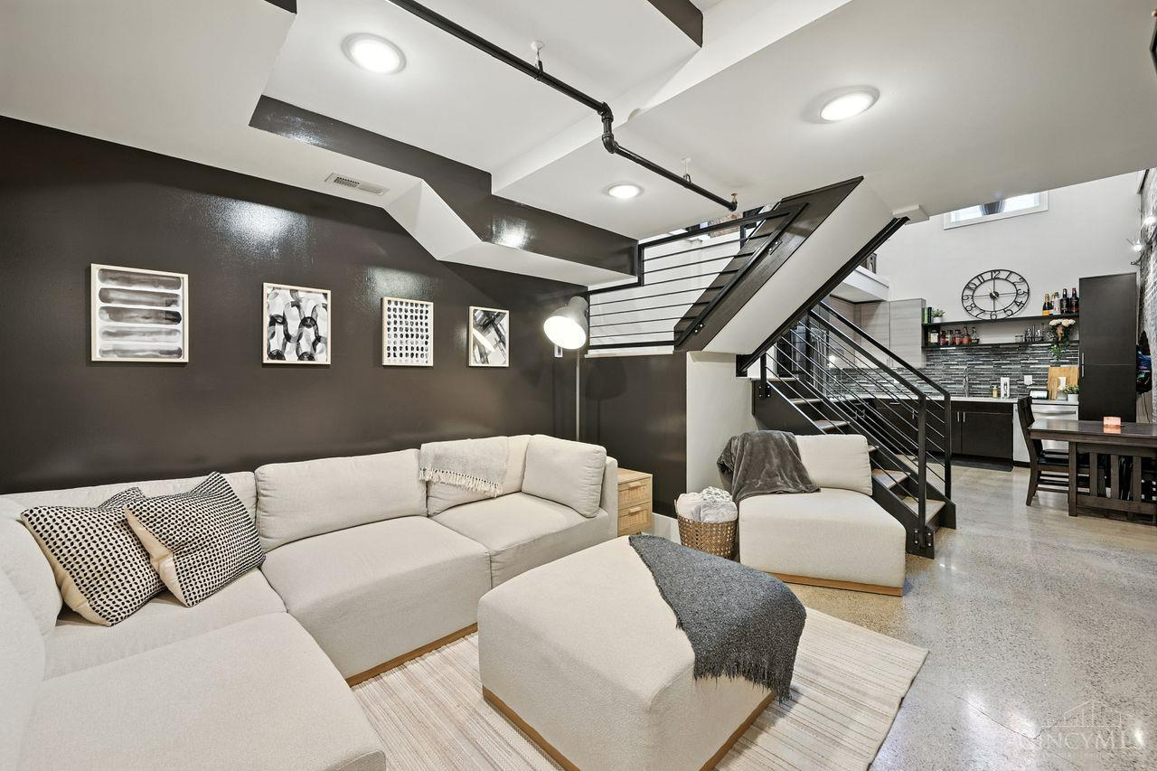 1328 Republic Street 101