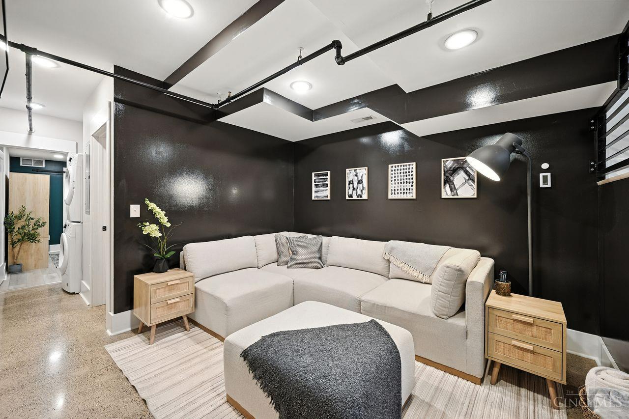 1328 Republic Street 101