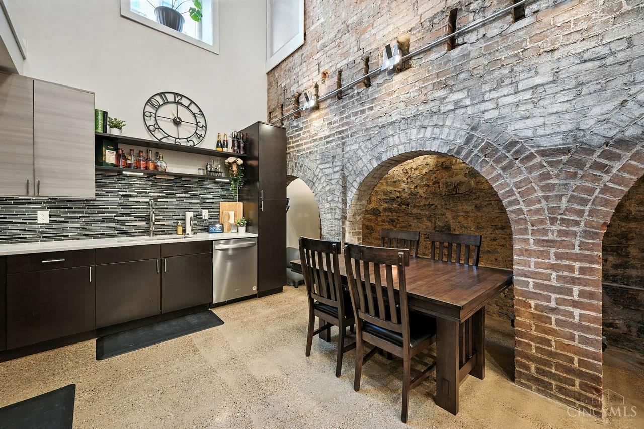 1328 Republic Street 101