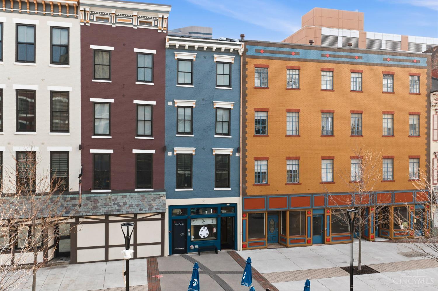 33 E Court Street 201