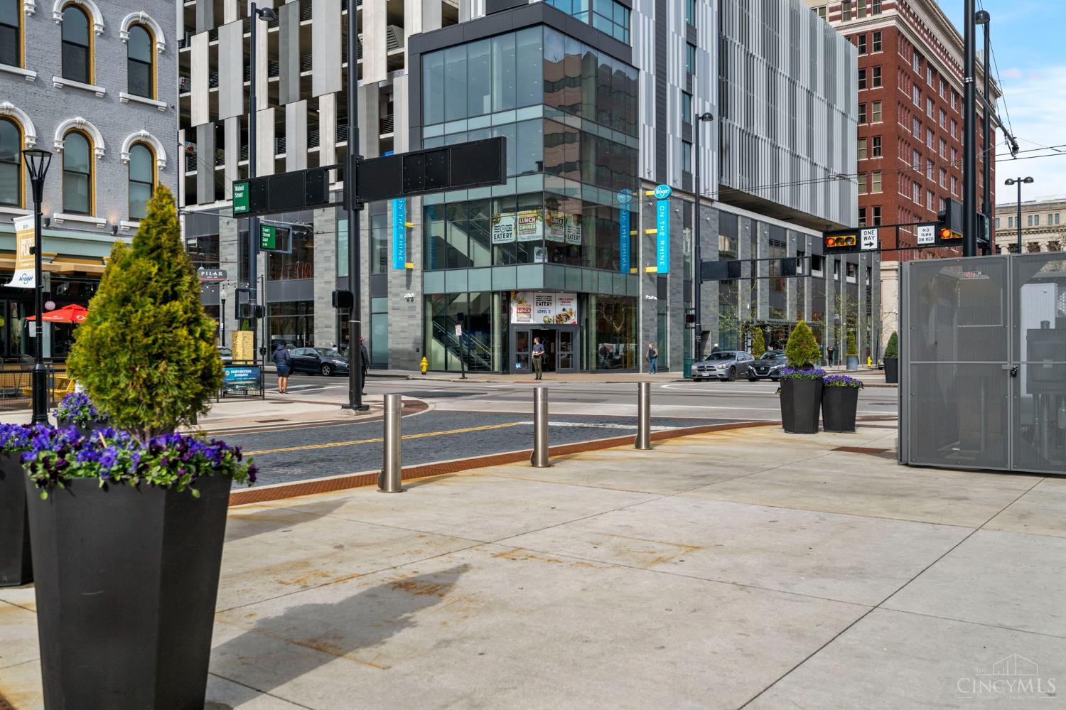 33 E Court Street 201