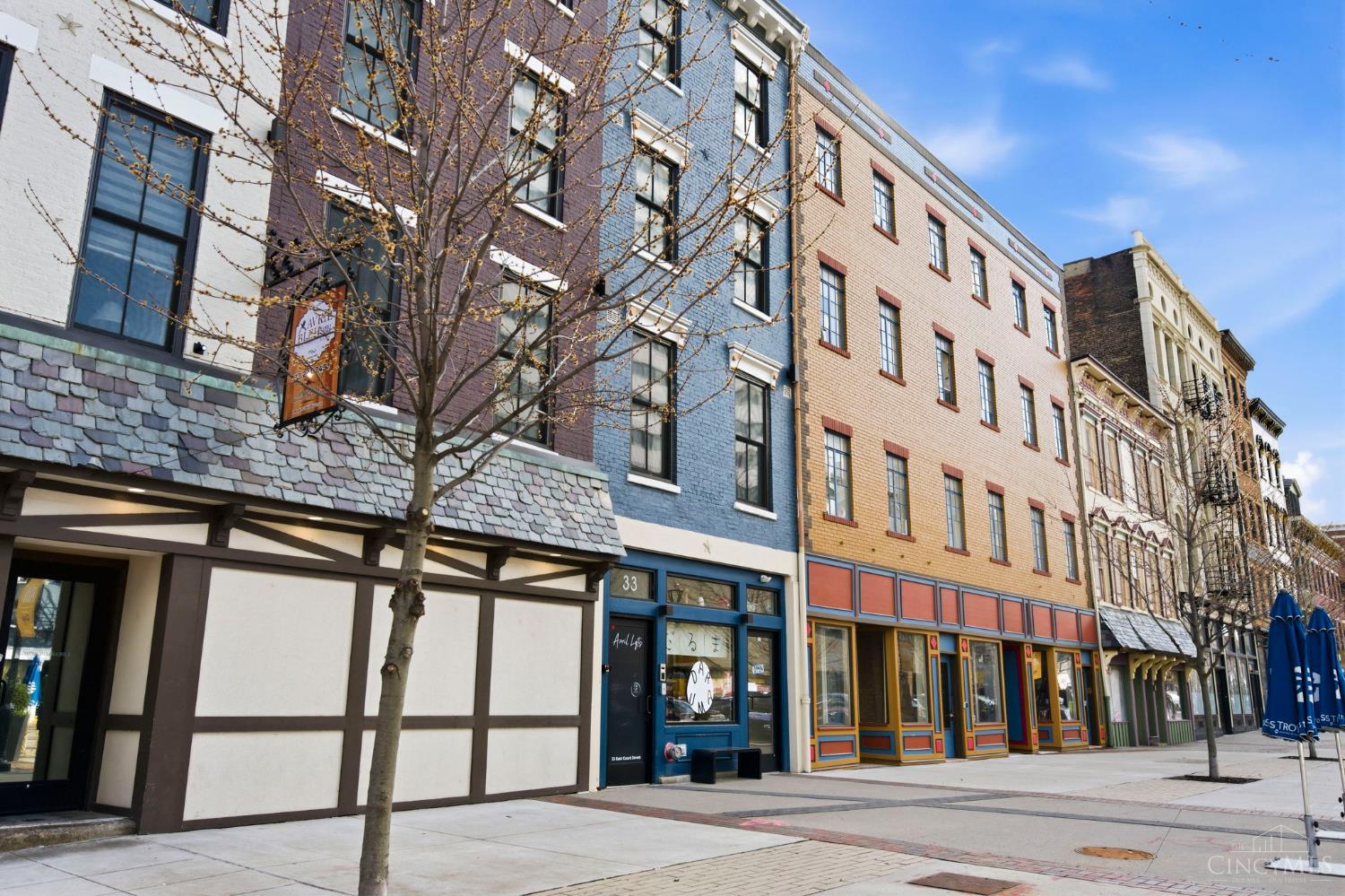 33 E Court Street 201