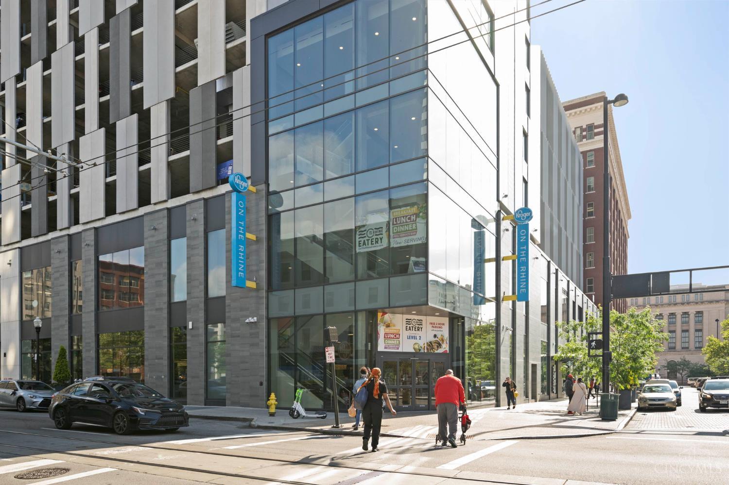 33 E Court Street 201