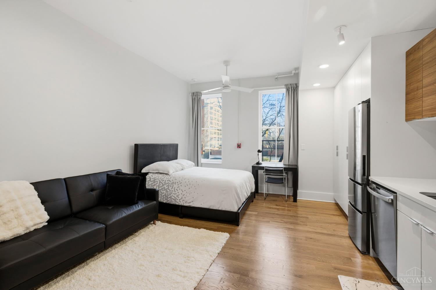 33 E Court Street 201