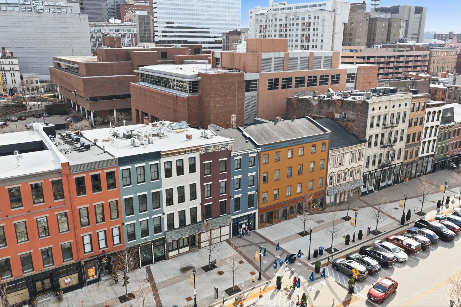 33 E Court Street 201