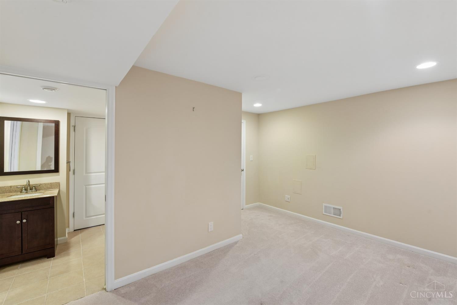 2256 Endovalley Drive