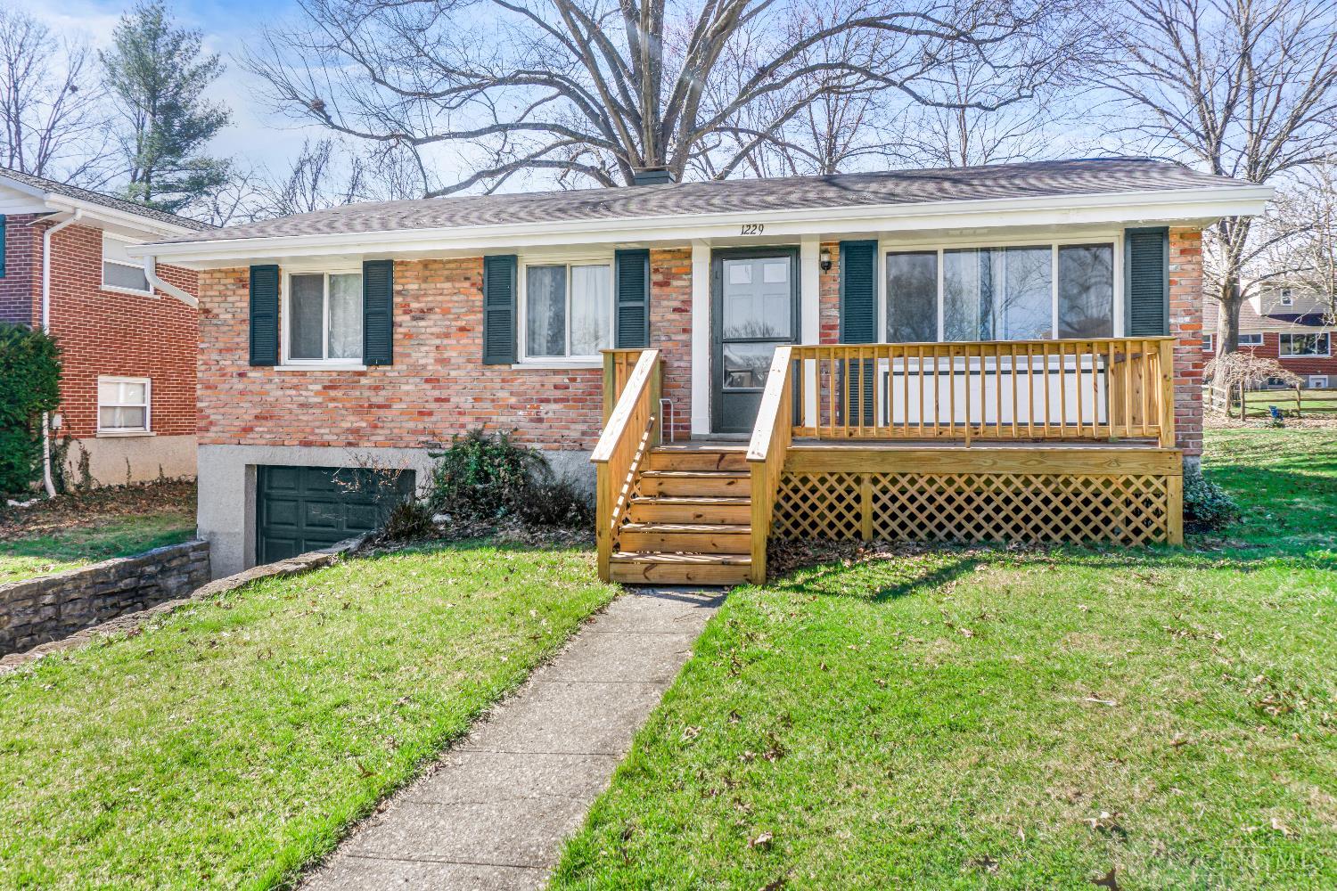 1229 Meadowbright Lane