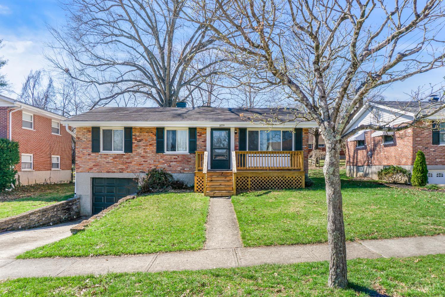 1229 Meadowbright Lane