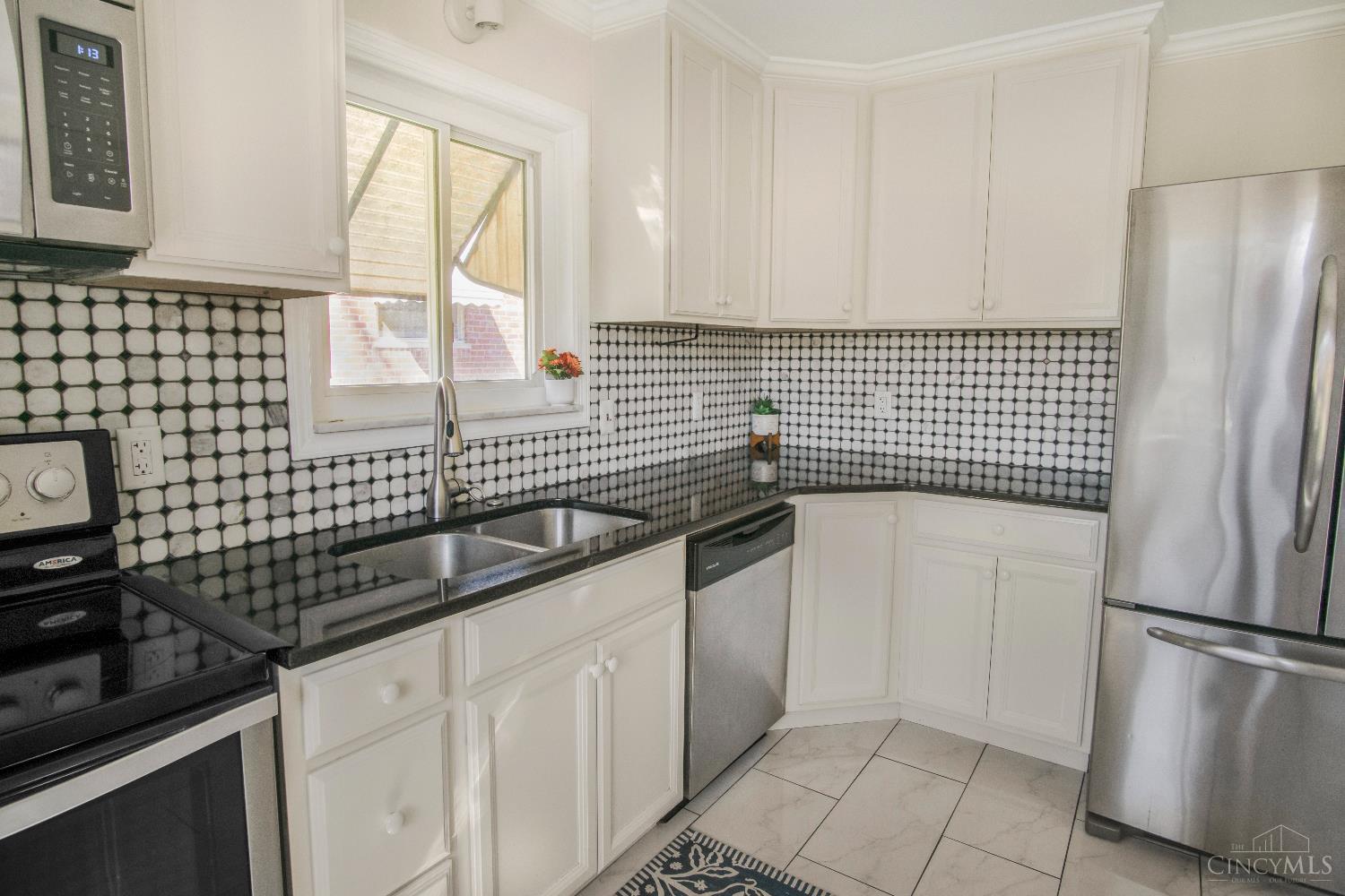 1229 Meadowbright Lane