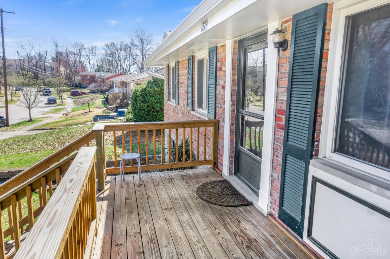 1229 Meadowbright Lane