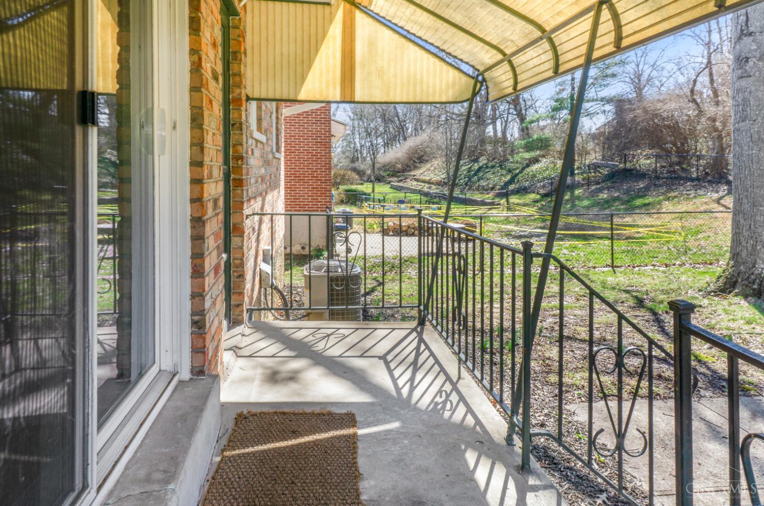 1229 Meadowbright Lane