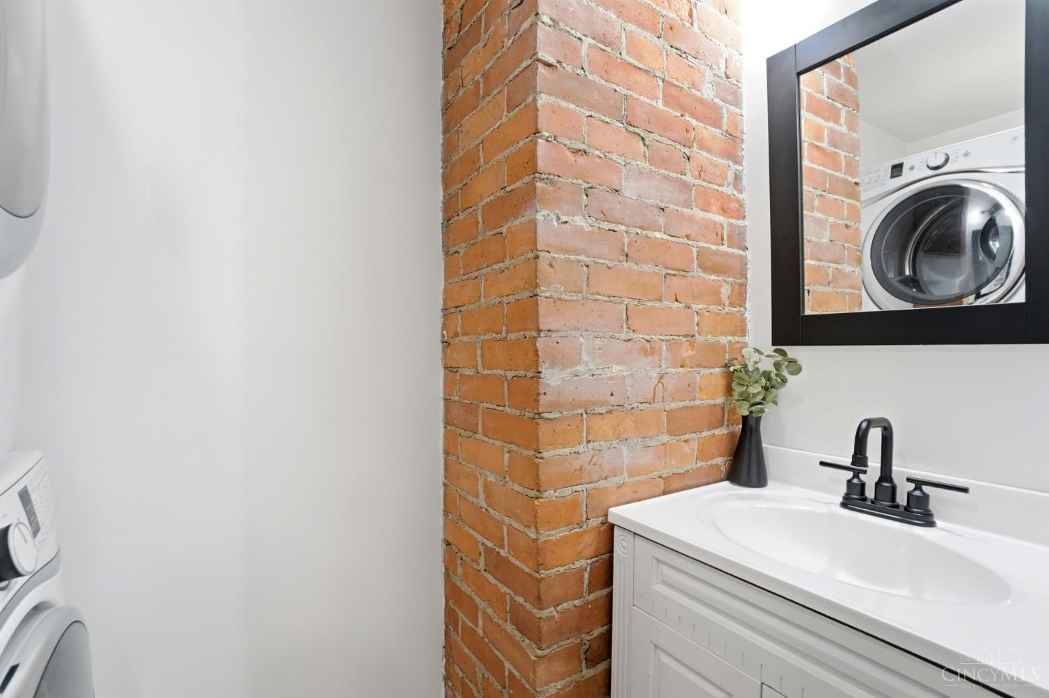 4085 Walton Creek Road