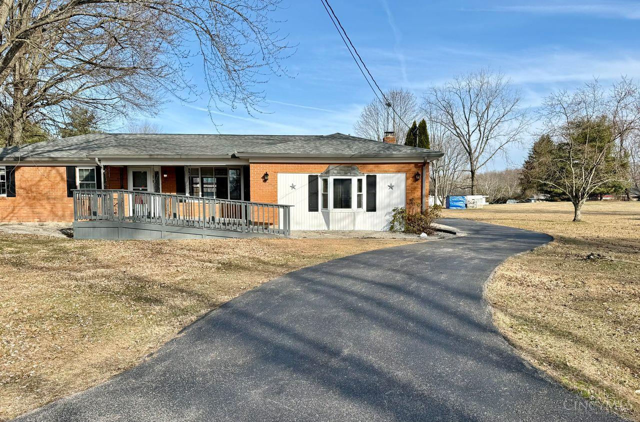 38 Dell Acres Drive
