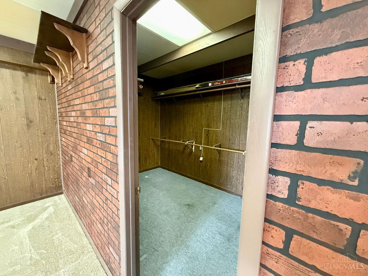 38 Dell Acres Drive