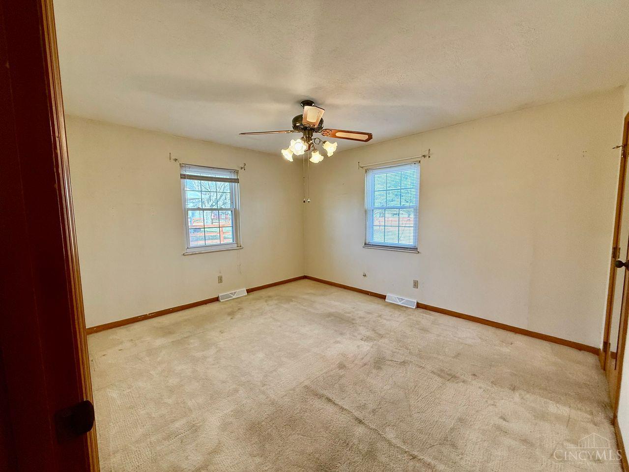 38 Dell Acres Drive