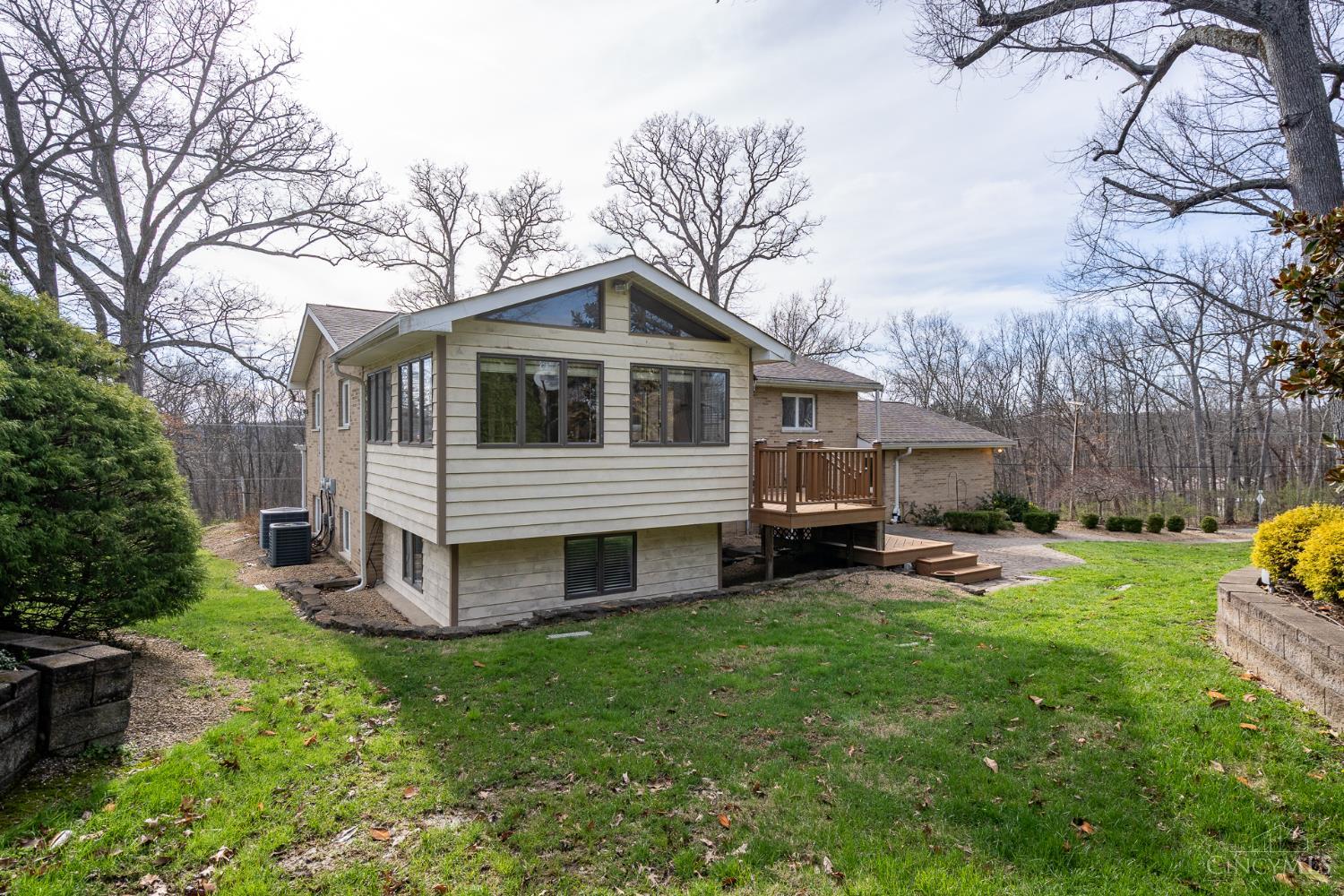11520 Edgewood Road