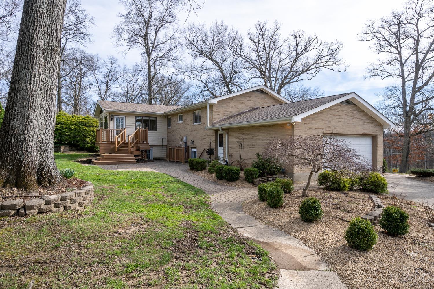 11520 Edgewood Road