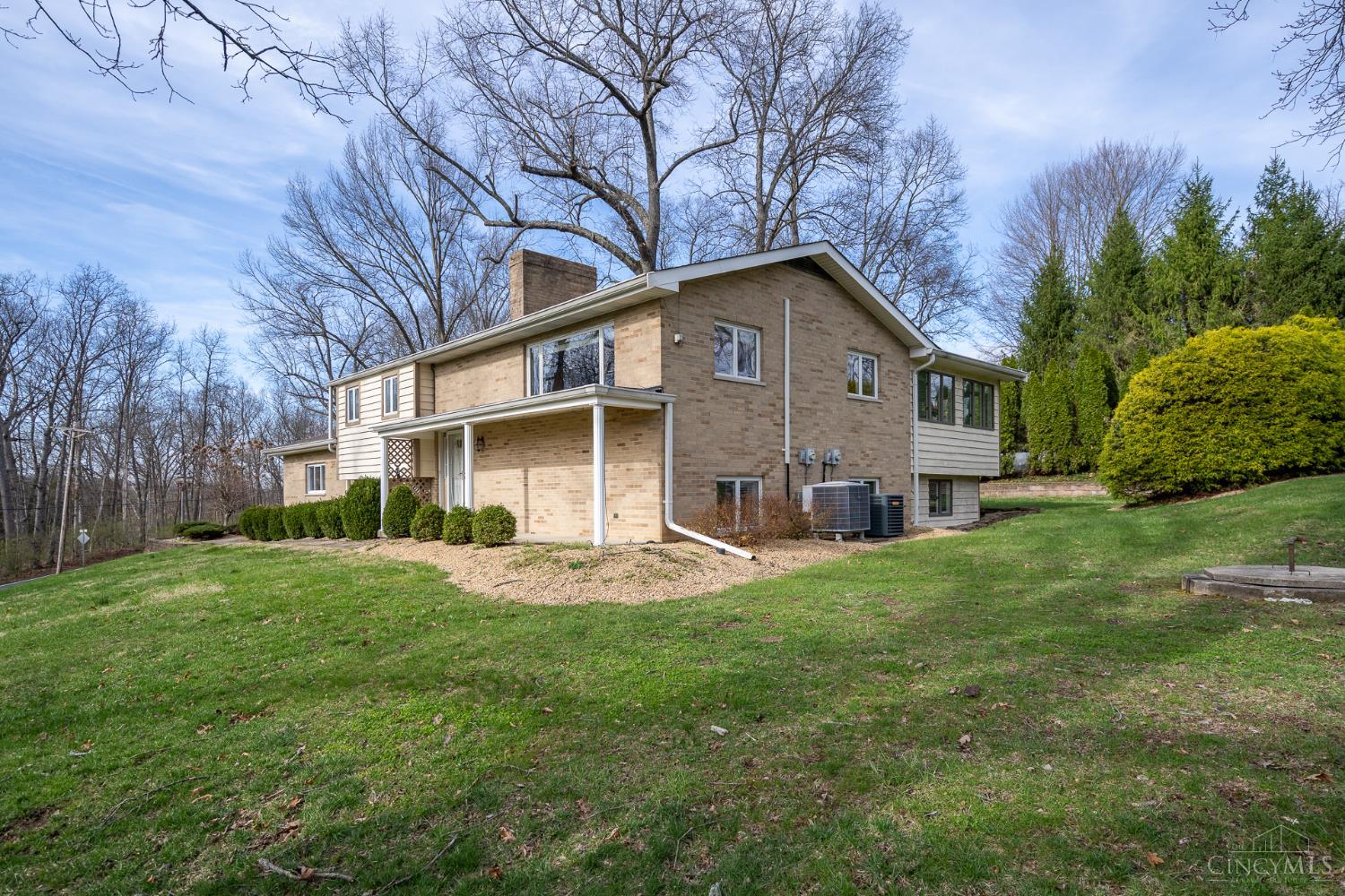 11520 Edgewood Road