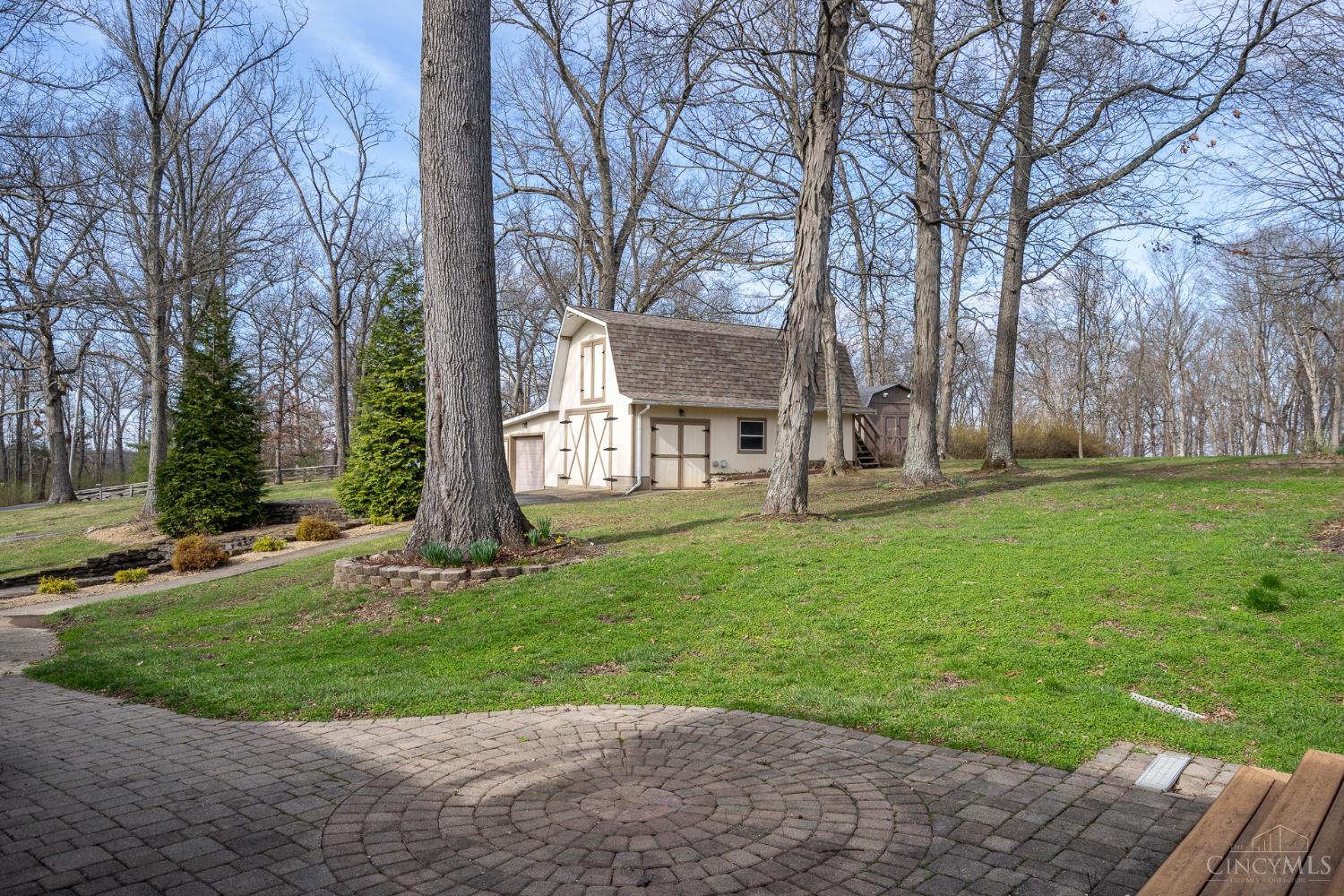 11520 Edgewood Road