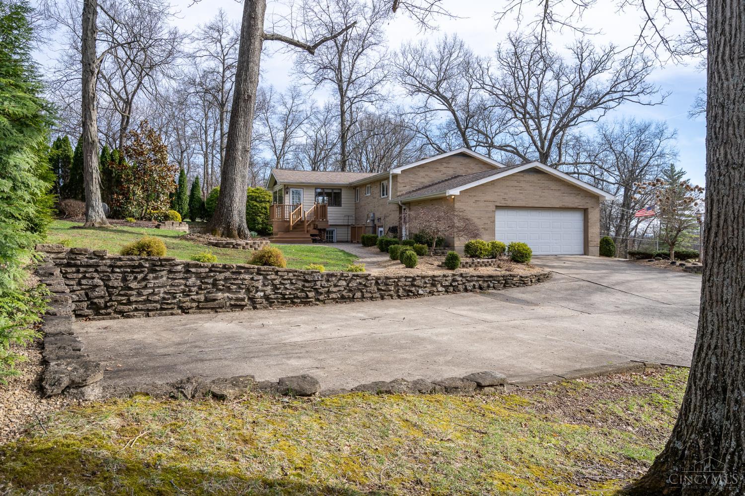 11520 Edgewood Road