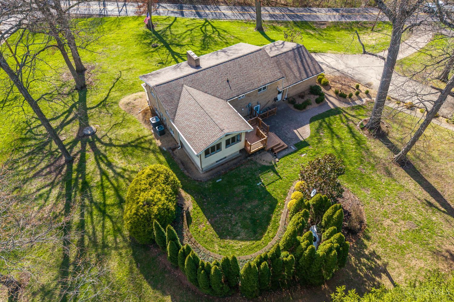 11520 Edgewood Road