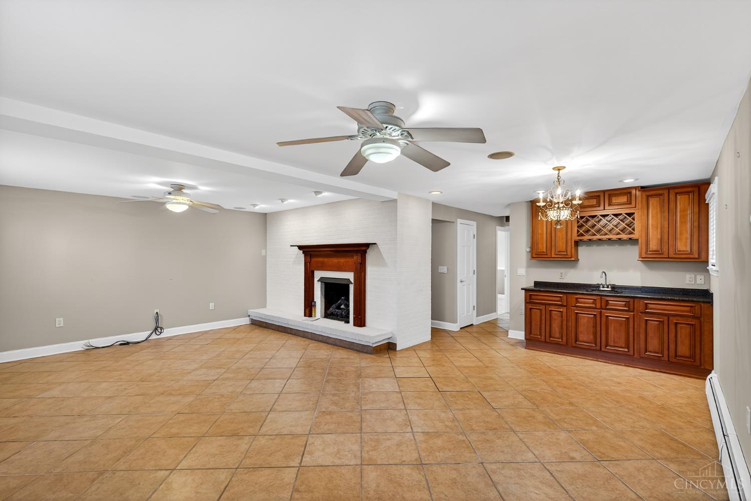 11520 Edgewood Road