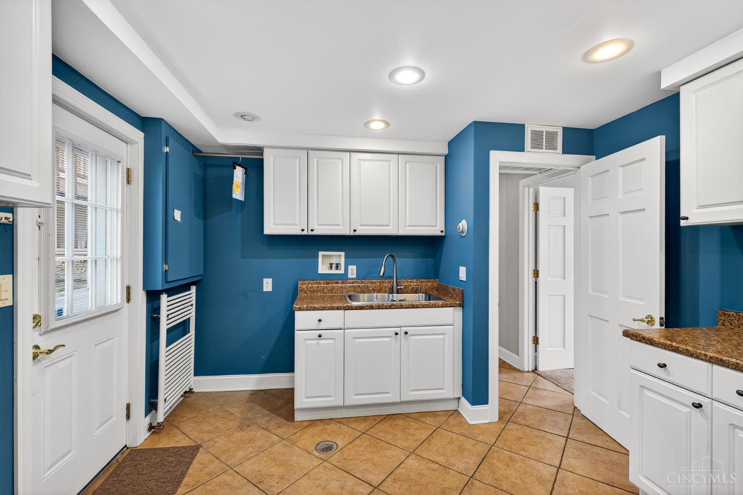 11520 Edgewood Road