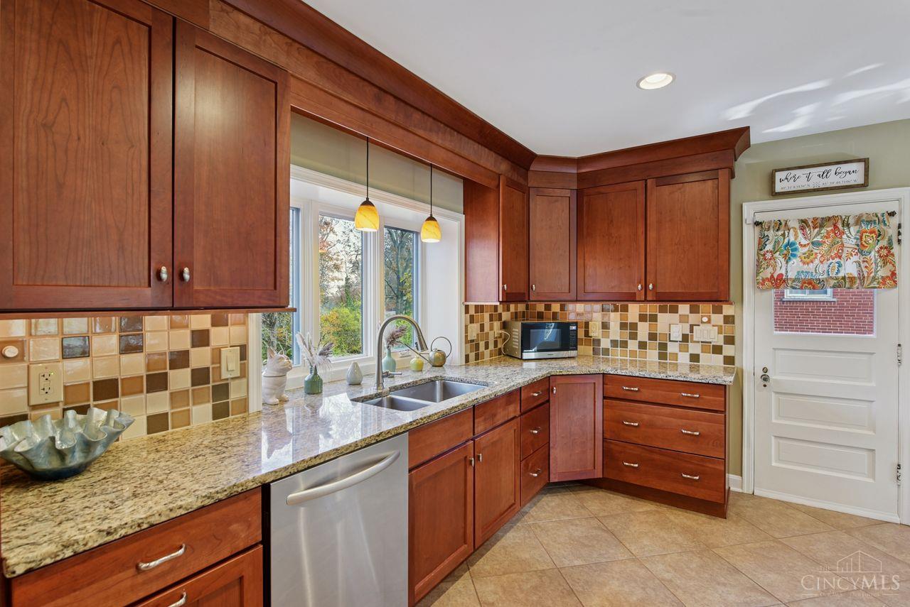 852 Finney Trail