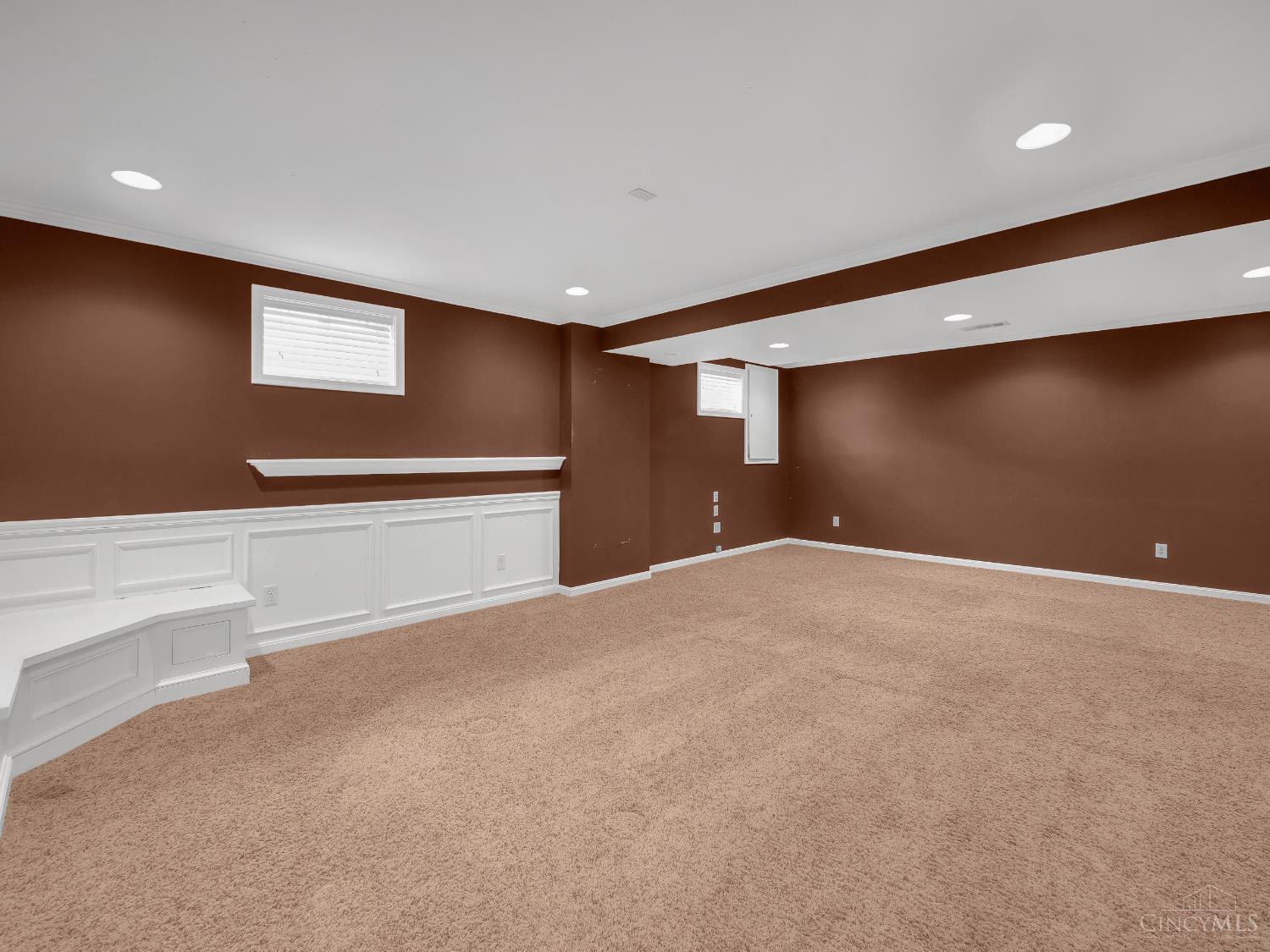 2048 Apple Knoll Lane