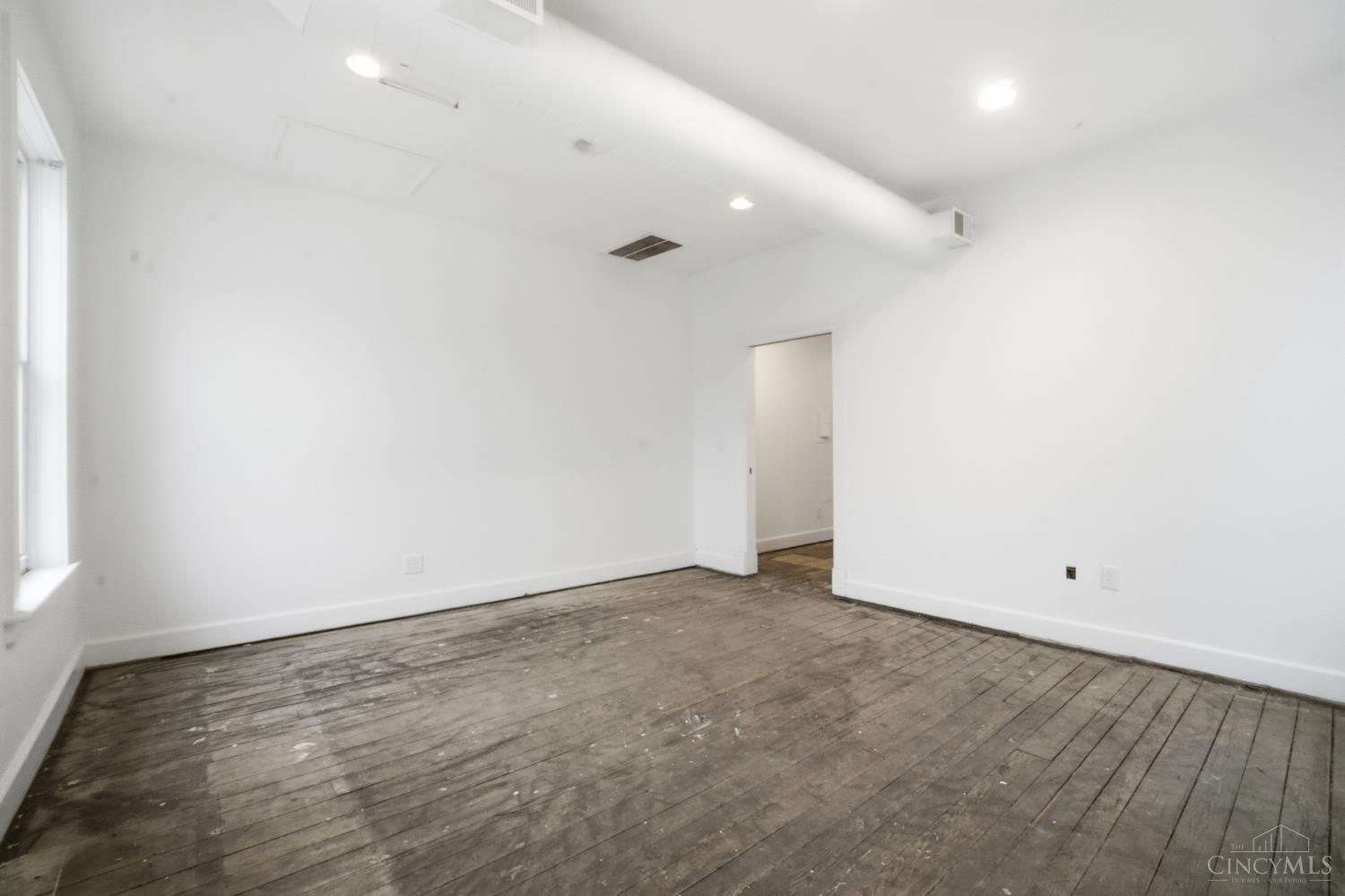 1210 Sycamore 4
