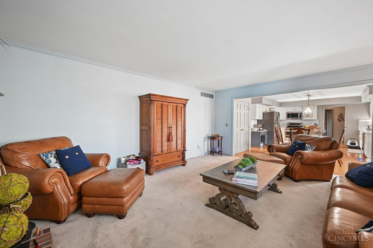 6198 Pintail Court