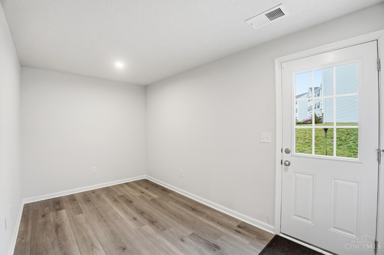 3420 Grovewood Drive