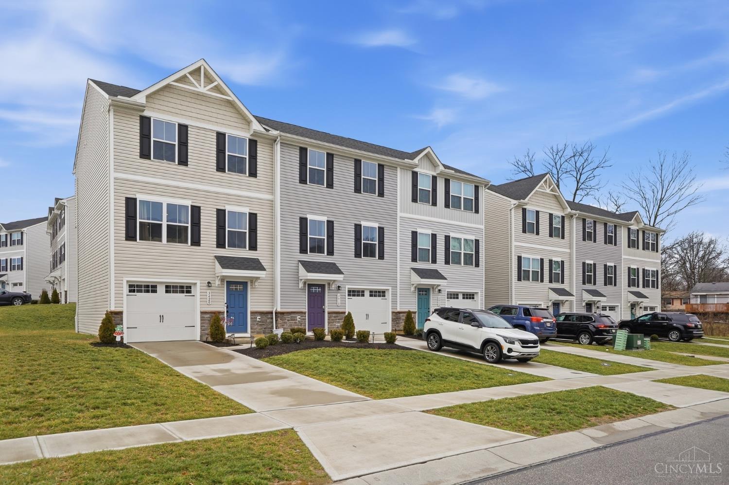 3420 Grovewood Drive