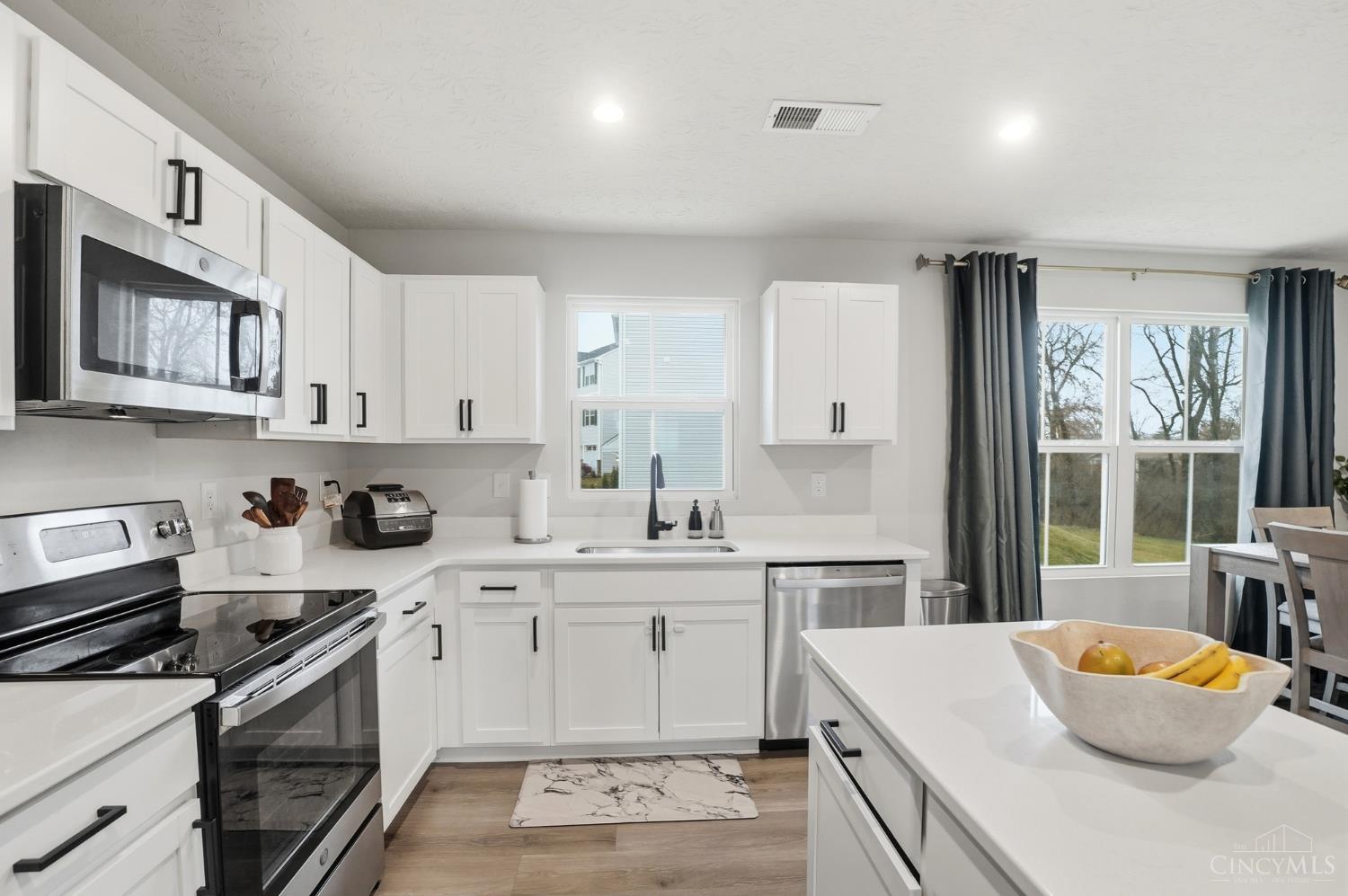 3420 Grovewood Drive