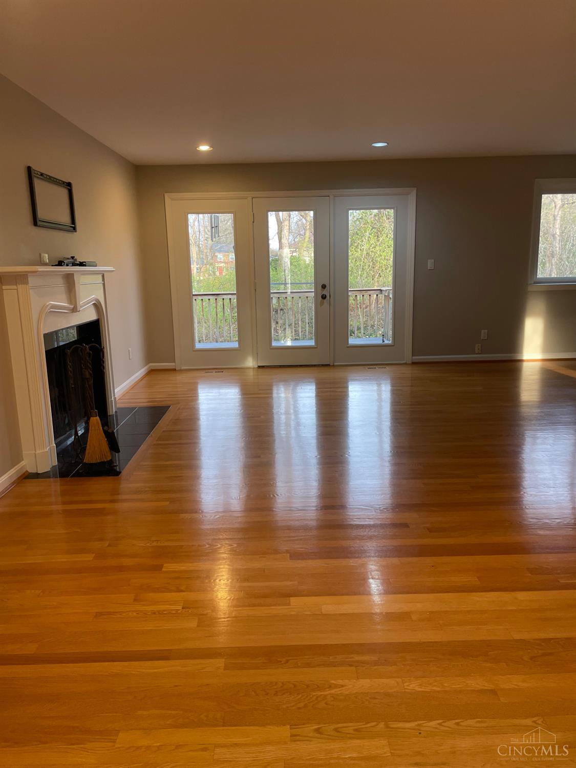 2241 Spinningwheel Lane