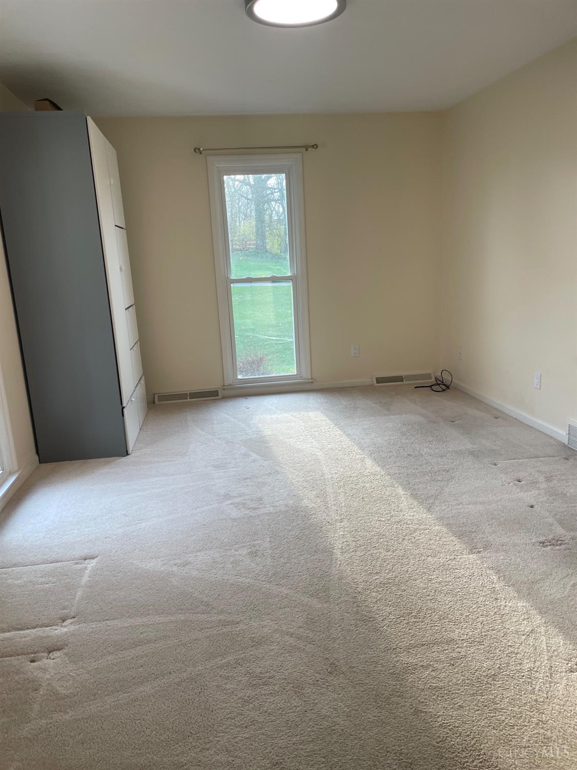 2241 Spinningwheel Lane