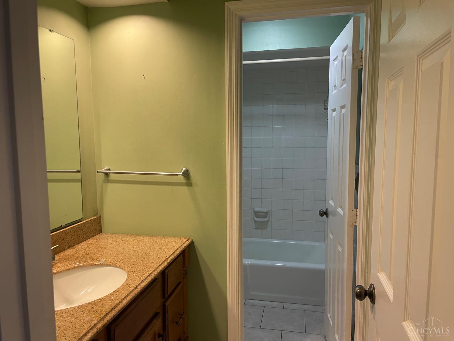 2241 Spinningwheel Lane
