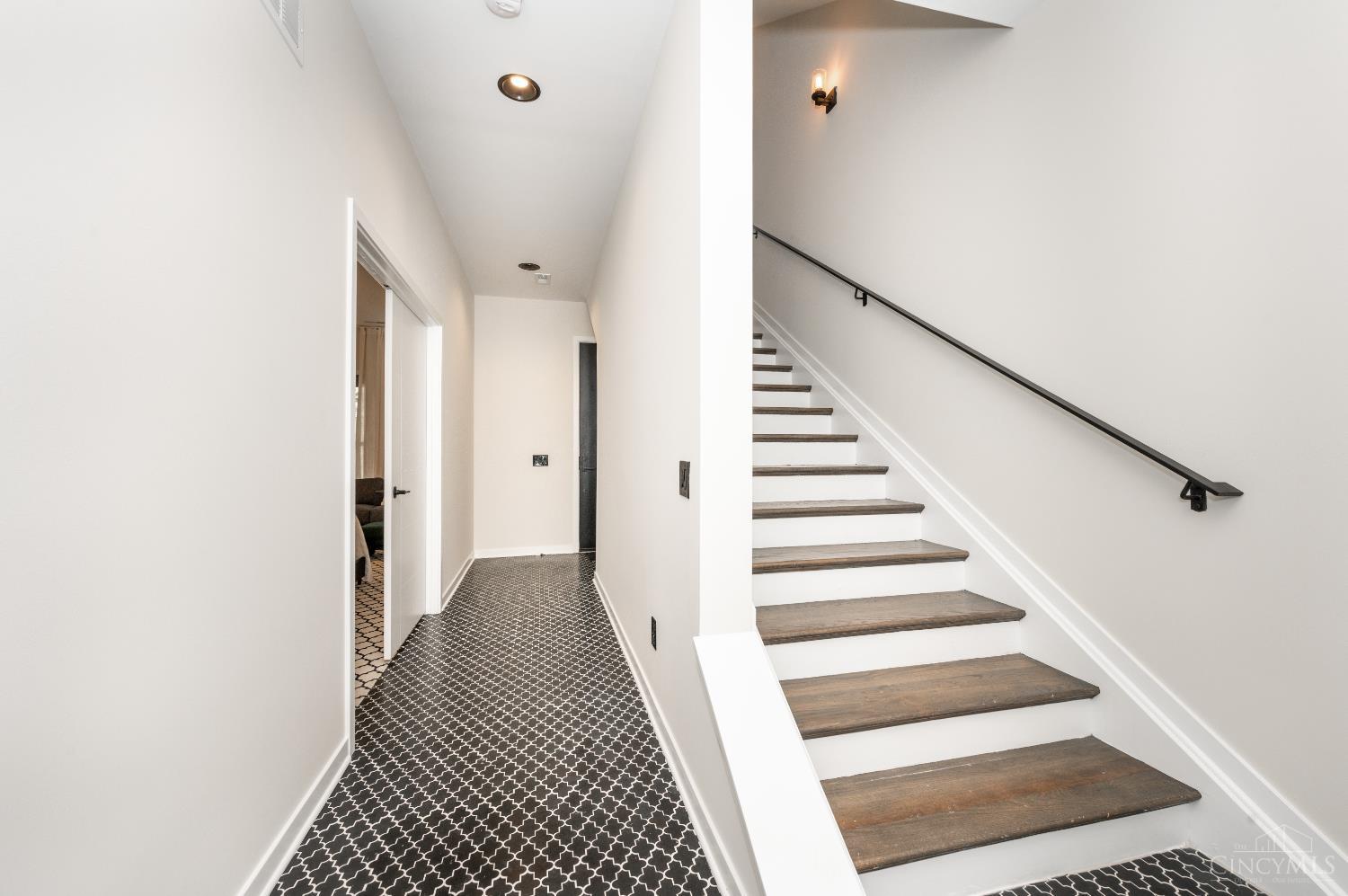 419 E Thirteenth Street